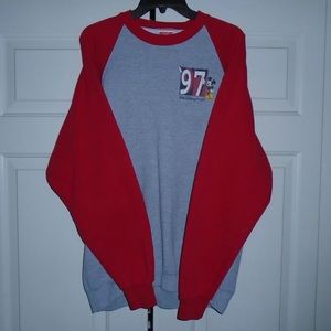 Vtg 1997 Mickey Mouse sweatshirt